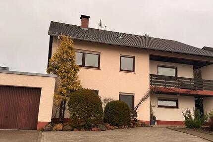 Attraktives Einfamilienhaus mit Einliegerwohnung in Siegelbach 7 zimmer