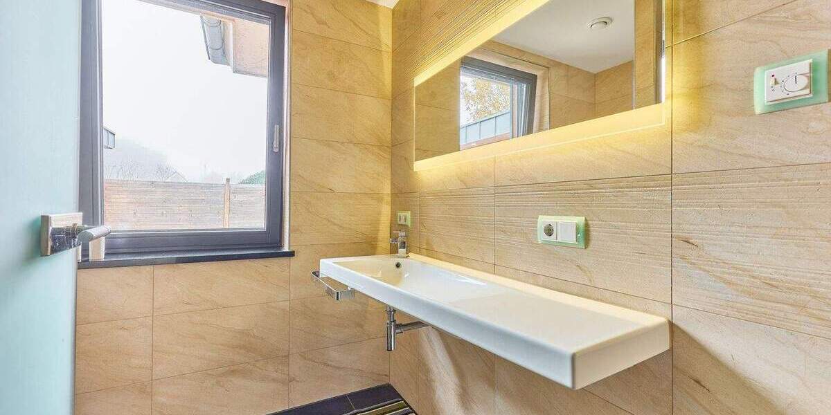 Bungalow Hinzweiler - 5 Zimmer, 222 m&sup2;, 595.000&euro; | Angebot:25691431