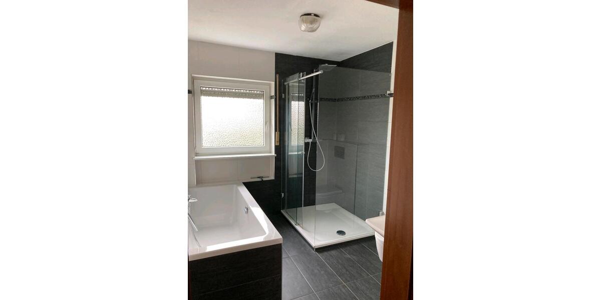 Doppelhaushälfte Landstuhl - 6 Zimmer, 156 m&sup2;, 1.300&euro; | Angebot:26212919