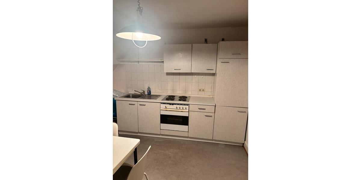 Dachgeschoßwohnung Kaiserslautern Bahnheim - 1 Zimmer, 30 m&sup2;, 290&euro; | Angebot:26250602