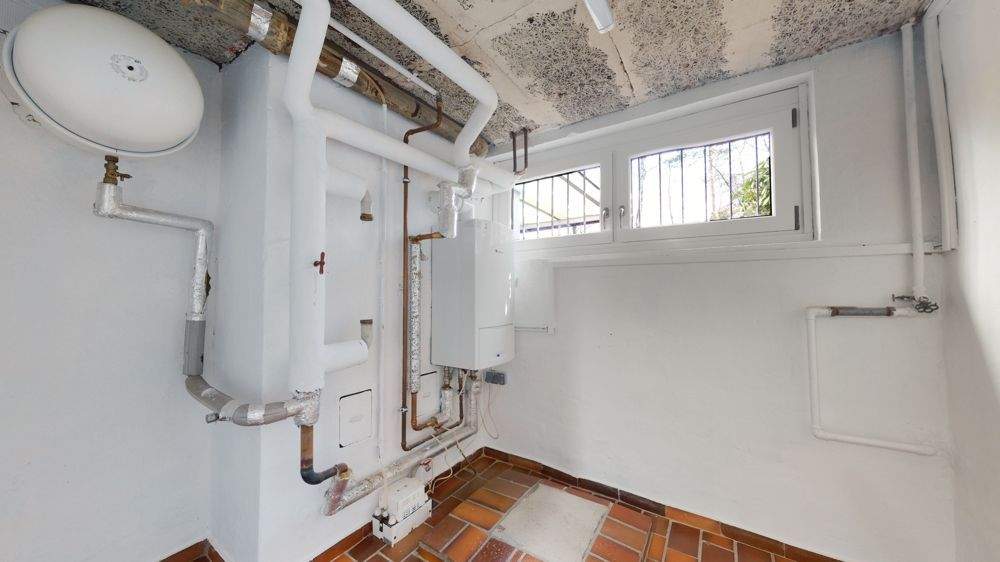 Bungalow Kaiserslautern / Lämmchesberg Innenstadt - 9 Zimmer, 263 m&sup2;, 495.000&euro; | Angebot:25728413