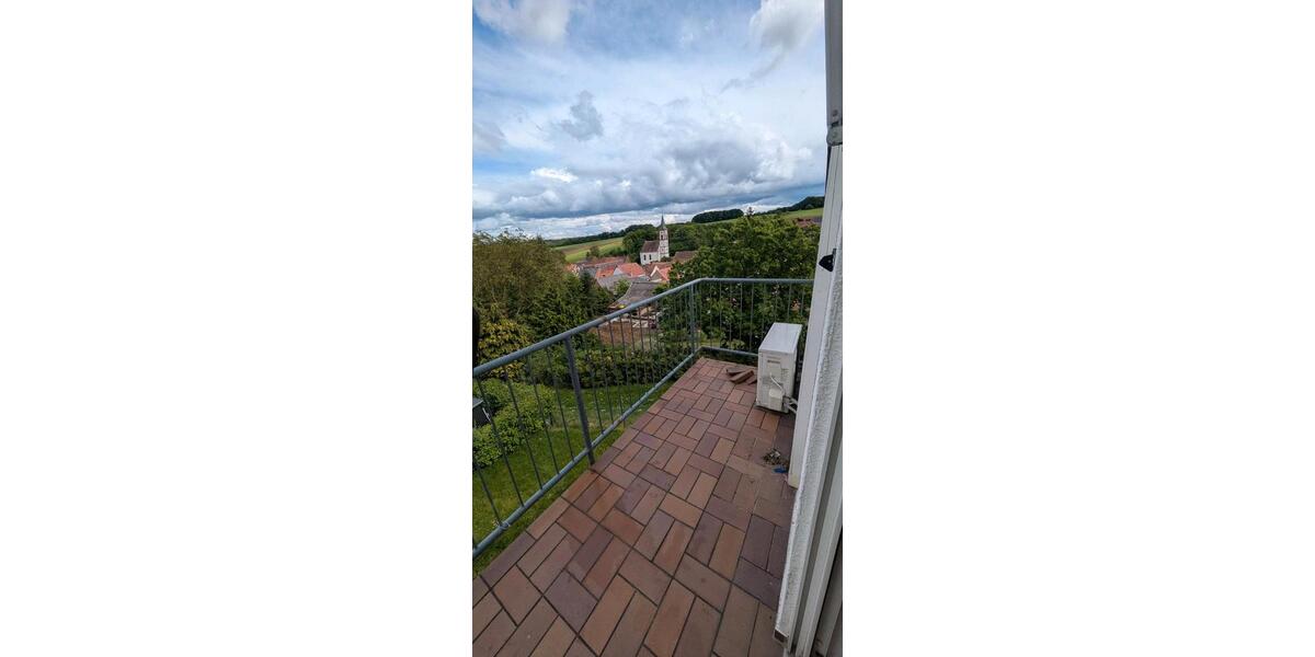 Dachgeschoßwohnung Steinbach am Donnersberg - 3 Zimmer, 72 m&sup2;, 120.000&euro; | Angebot:26644942