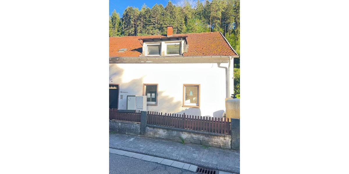 Doppelhaushälfte Elmstein - 7 Zimmer, 180 m&sup2;, 90.000&euro; | Angebot:24388189