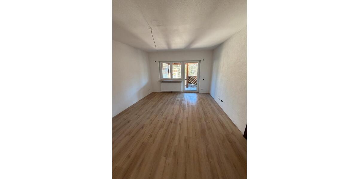 Etagenwohnung Kaiserslautern Engelshof - 3 Zimmer, 80 m&sup2;, 880&euro; | Angebot:26253312