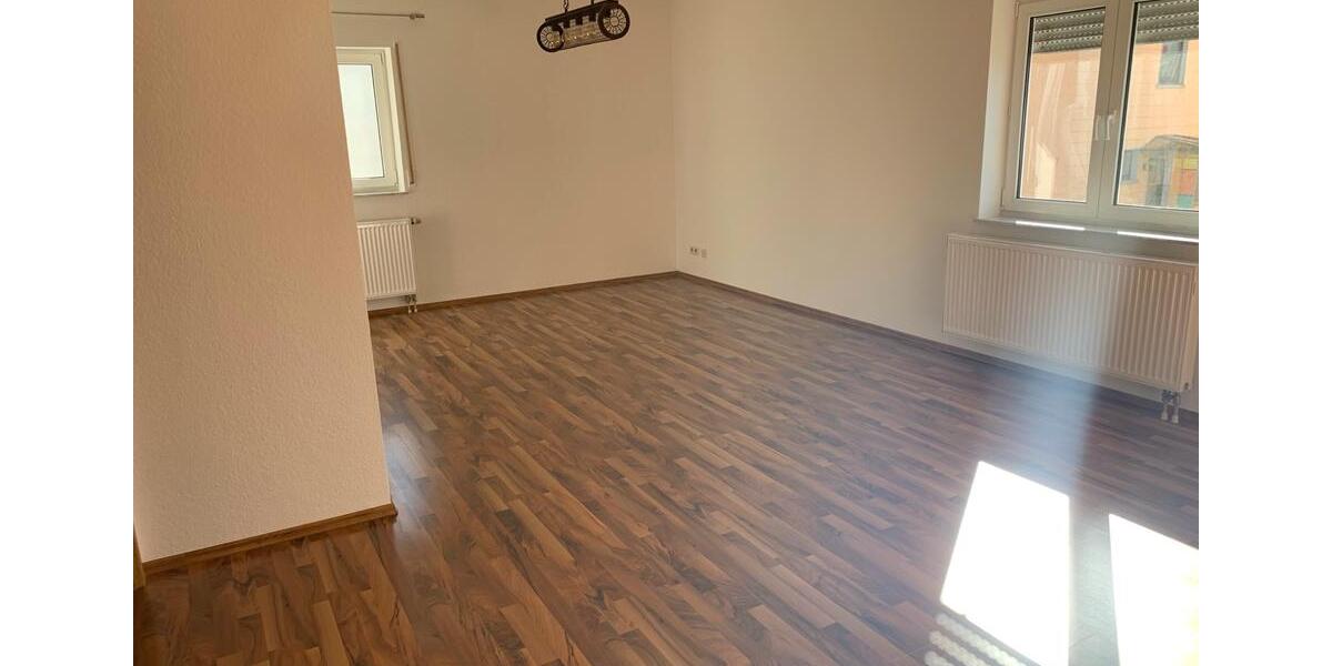 Erdgeschoßwohnung Rodalben - 3 Zimmer, 80 m&sup2;, 600&euro; | Angebot:25181128
