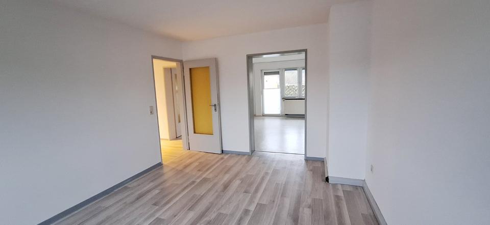 Helle 4 ZKB Wohnung mit Südbalkon nähe Volkspark 4 zimmer