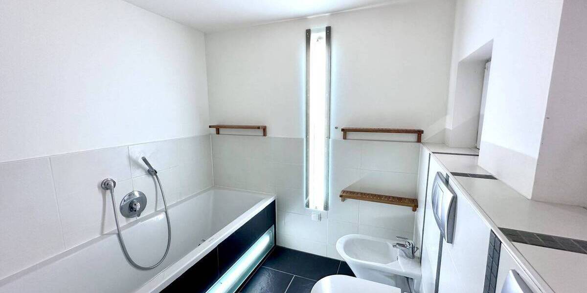 Mehrfamilienhaus, Wohnhaus Kaiserslautern Innenstadt - 7 Zimmer, 182 m&sup2;, 375.000&euro; | Angebot:26786844
