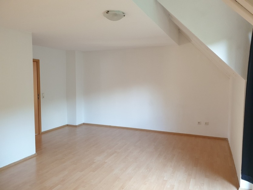 Kapitalanlagepaket: 3 vermietete Reihenhäuser in Reihe mit Garagen und Grundstück zimmer