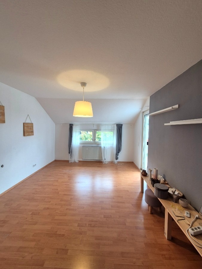 Sweet Home – Charmantes Reihenendhaus mit Garage & Stellplatz in beliebter Wohnlage von Morlautern 5.5 zimmer
