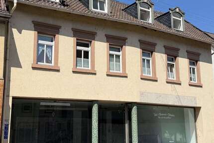 Haus Lambrecht - 10 Zimmer, 227 m&sup2;, 369.000&euro; | Angebot:27074981
