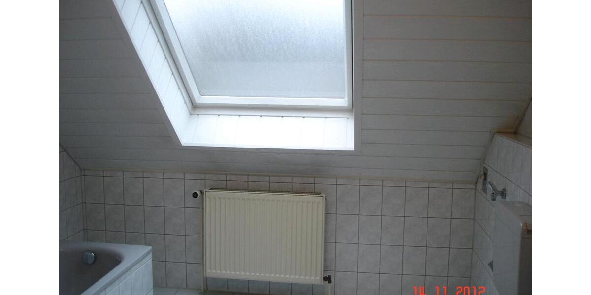 Dachgeschoßwohnung Steinwenden - 3 Zimmer, 90 m&sup2;, 700&euro; | Angebot:24711466