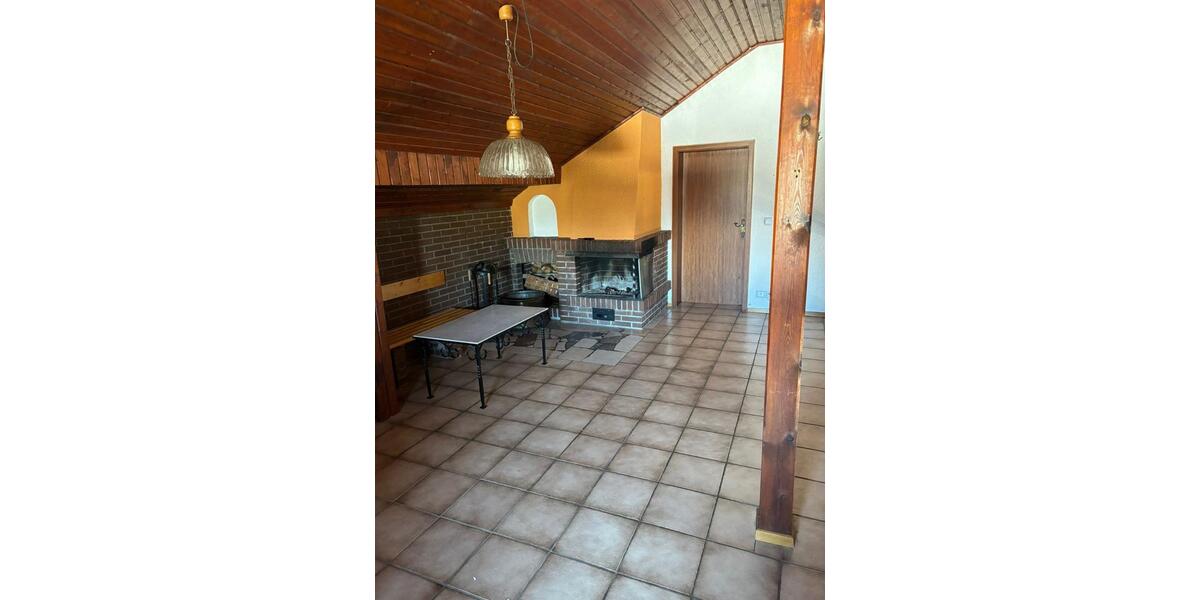 Erdgeschoßwohnung Mehlbach - 4 Zimmer, 161 m&sup2;, 1.300&euro; | Angebot:26300464