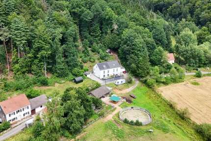 Haus zum Mieten in Trippstadt 1.700 € 177 m² 6 zimmer