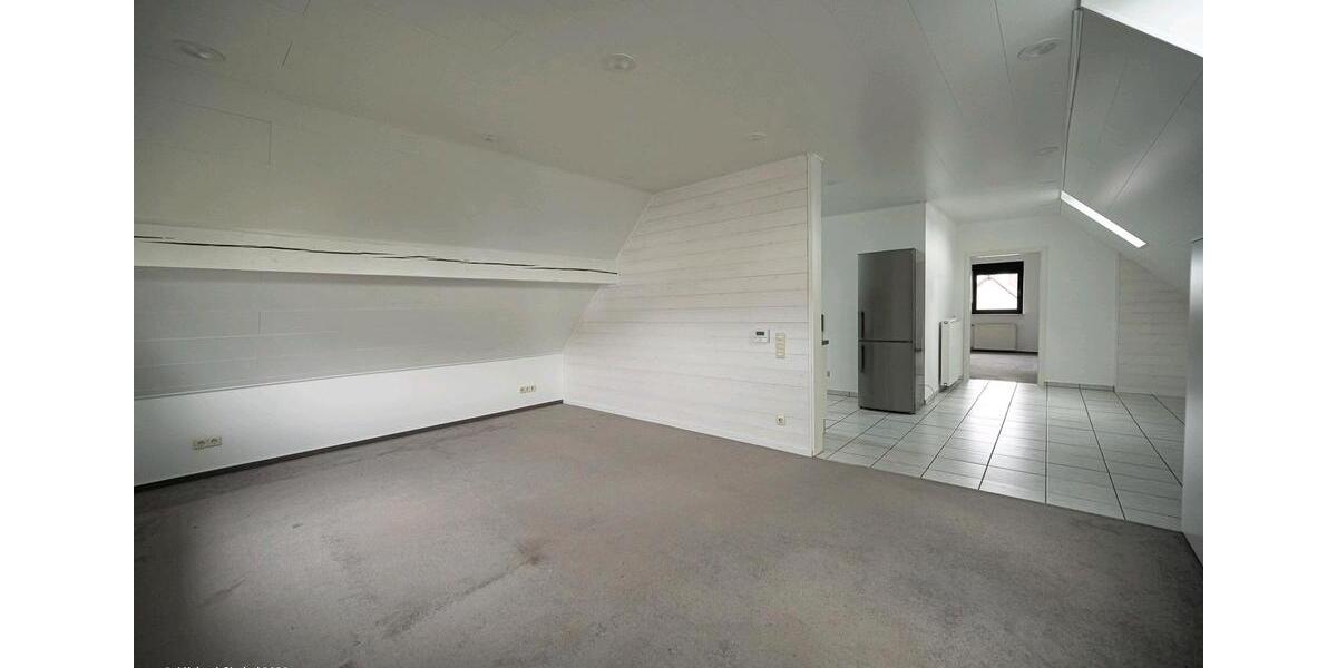 Dachgeschoßwohnung Ramstein-Miesenbach Miesenbach - 2 Zimmer, 69 m&sup2;, 677&euro; | Angebot:26037772