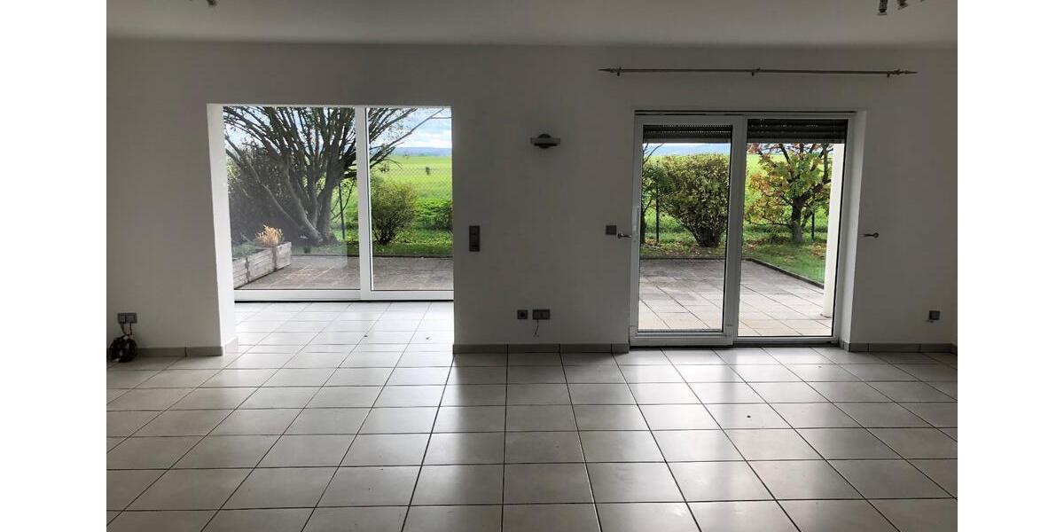 Doppelhaushälfte Mehlingen - 7 Zimmer, 280 m&sup2;, 2.300&euro; | Angebot:26544408