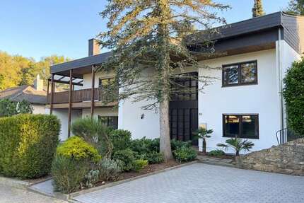 Haus Winnweiler - 7 Zimmer, 270 m&sup2;, 529.000&euro; | Angebot:25051315