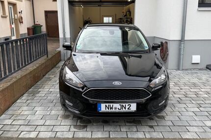Ford Focus 98.920 km 10.000 &euro; Neustadt 67434