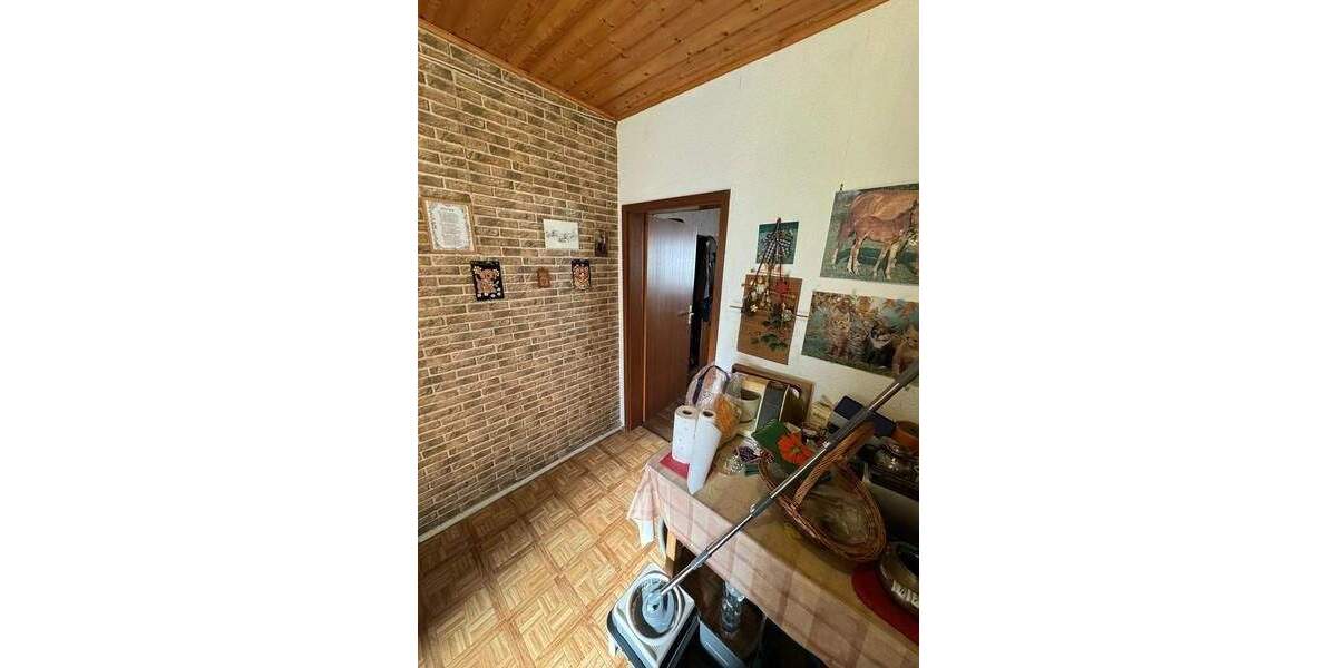 Einfamilienhaus Kaiserslautern Morlautern - 7 Zimmer, 180 m&sup2;, 349.000&euro; | Angebot:25775819