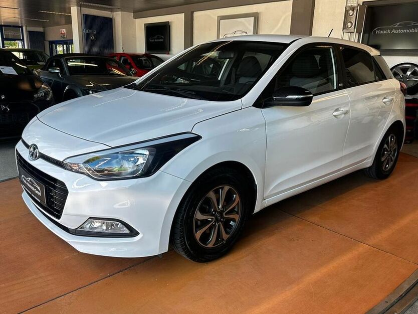 i20