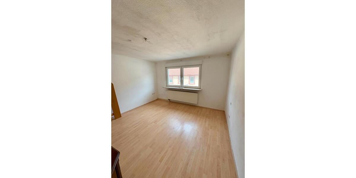 Einfamilienhaus Bad Dürkheim Leistadt - 11 Zimmer, 245 m&sup2;, 445.000&euro; | Angebot:26545135