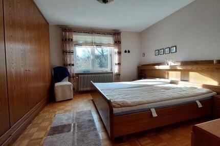 ObjNr:19642 - Großzügiges EFH sowie Mehrgenerationen mit großem Garten, sehr ruhig gelegen, in Eisenberg-STEINBORN 6 zimmer