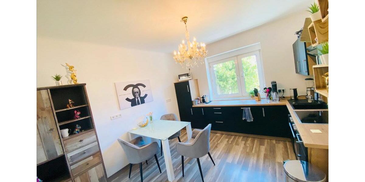 Einfamilienhaus Pirmasens - 4 Zimmer, 140 m&sup2;, 1.160&euro; | Angebot:26639487