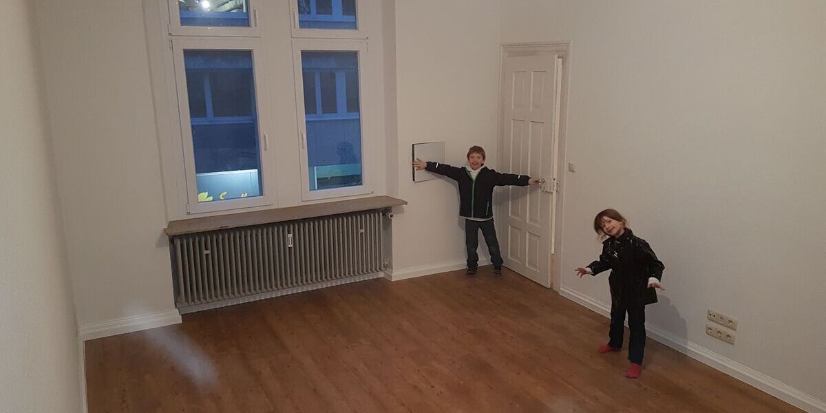 Gehobene Altbauwohnung mit großem Balkon ca. 150qm - Wohnraum oder gewerblichen Nutzung möglich - Appartement Neustadt | Angebot:26634102