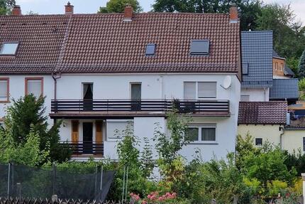 Gepflegtes Ein-Zweifamilienhaus mit Garten und schöner Aussicht 8 zimmer