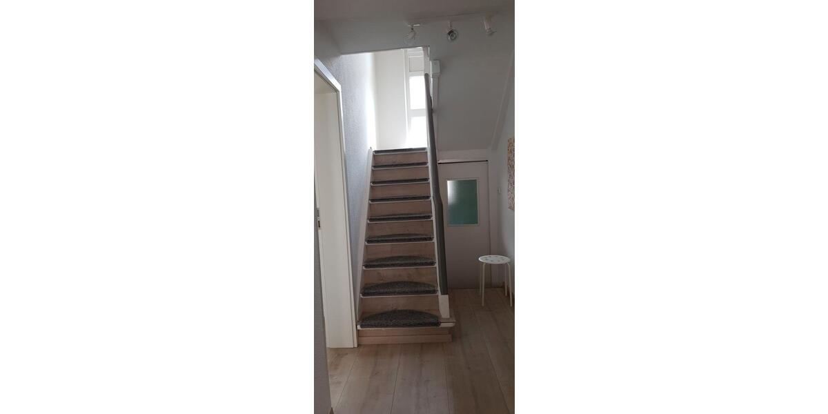 Etagenwohnung Steinwenden - 5 Zimmer, 132 m&sup2;, 900&euro; | Angebot:26249179