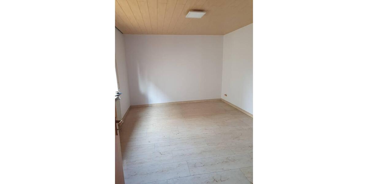 Einfamilienhaus Winnweiler - 5 Zimmer, 92 m&sup2;, 140.000&euro; | Angebot:27232355