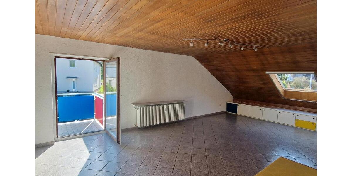 Dachgeschoßwohnung Bad Dürkheim - 2 Zimmer, 61 m&sup2;, 800&euro; | Angebot:26211200