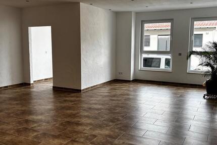 Wohnung Pirmasens Niedersimten - 3 Zimmer, 125 m&sup2;, 850&euro; | Angebot:25918964