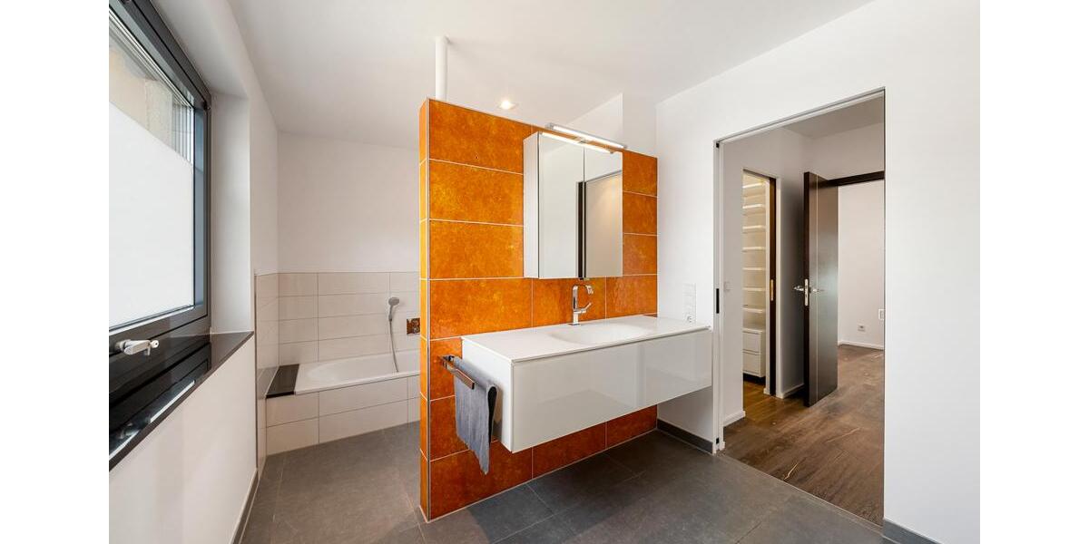 Einfamilienhaus Neustadt an der Weinstraße - 3 Zimmer, 174 m&sup2;, 2.130&euro; | Angebot:25418252