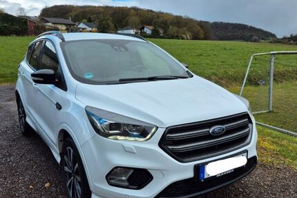 Ford Kuga 124.800 km 16.300 &euro; Quirnbach 66909