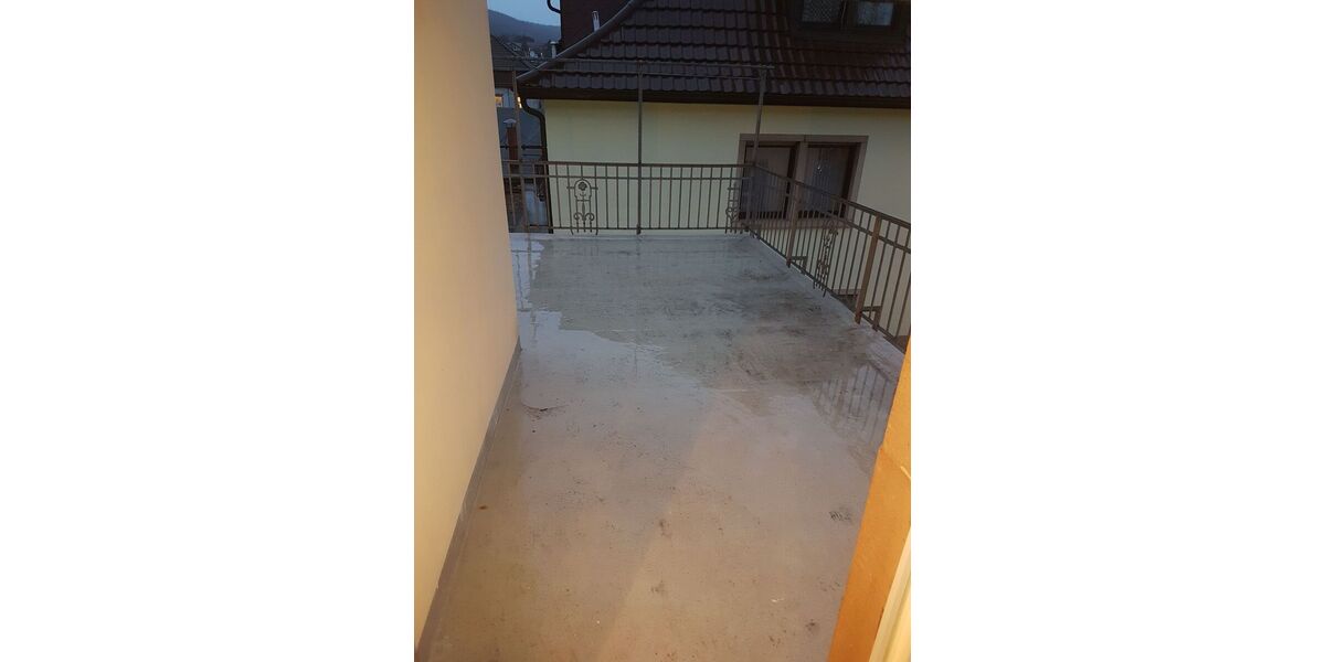 Gehobene Altbauwohnung mit großem Balkon ca. 150qm - Wohnraum oder gewerblichen Nutzung möglich - Appartement Neustadt | Angebot:26634102