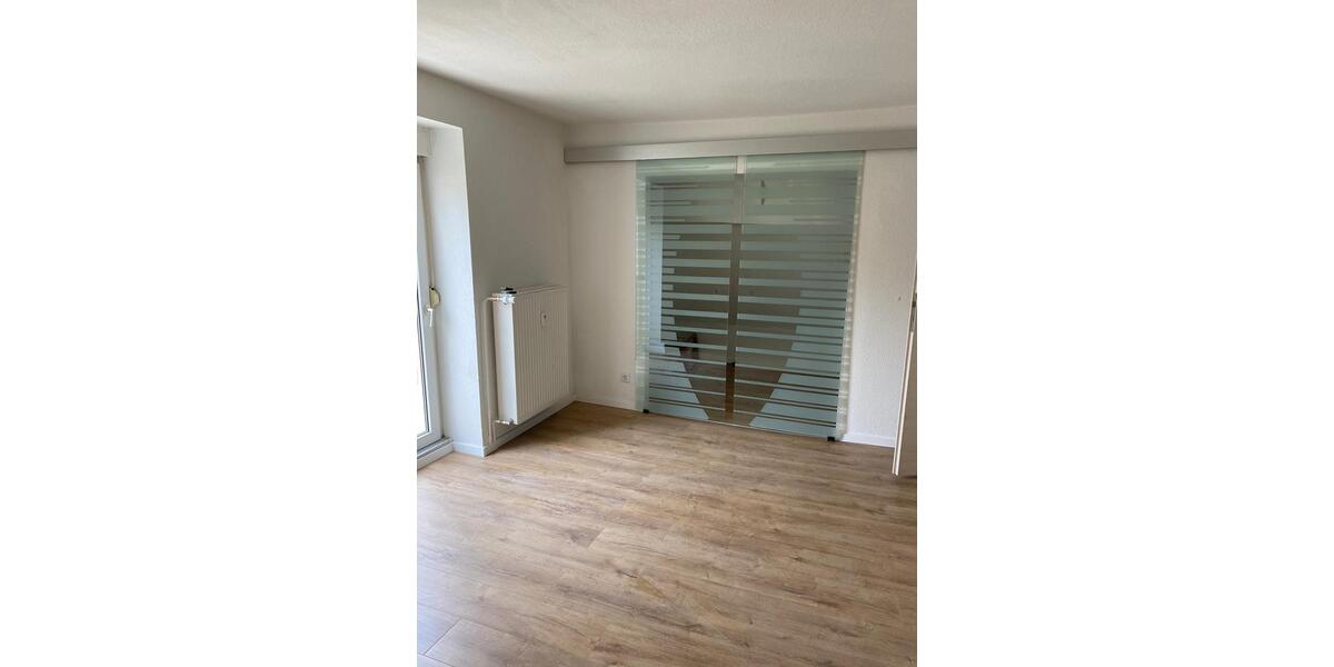 Dachgeschoßwohnung Kaiserslautern Engelshof - 4 Zimmer, 92 m&sup2;, 870&euro; | Angebot:26545233