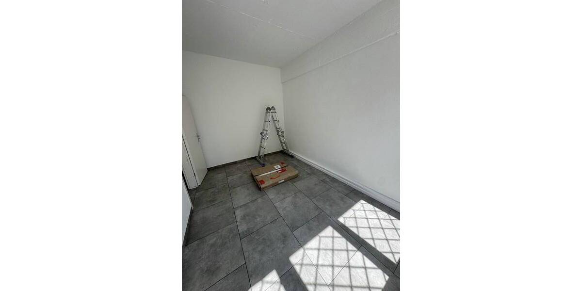 Etagenwohnung Pirmasens Erlenbrunn - 3 Zimmer, 125 m&sup2;, 189.000&euro; | Angebot:26584626