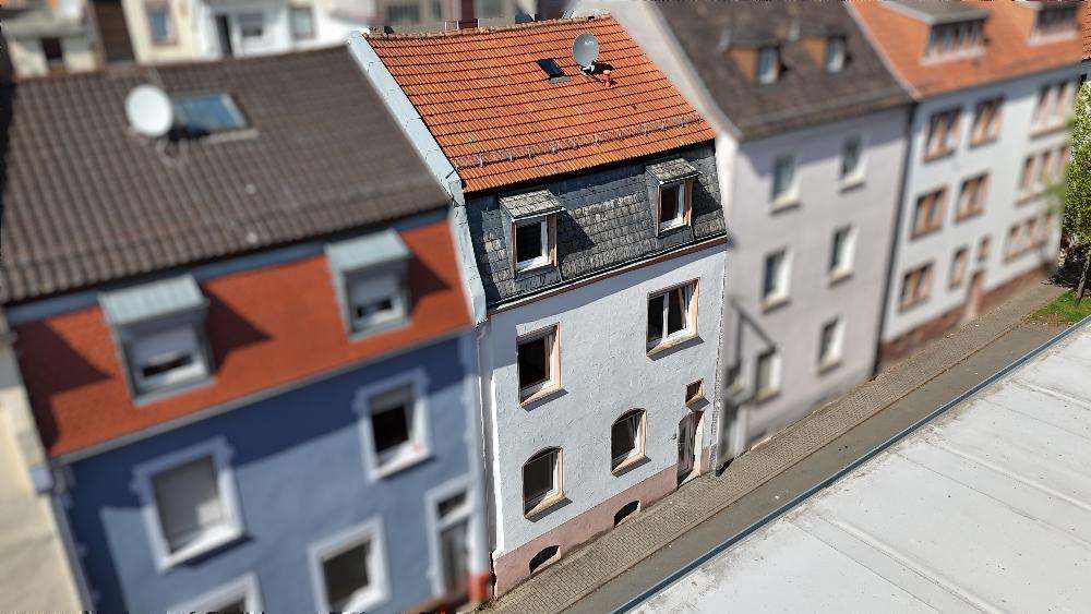 Einfamilienhaus Pirmasens - 7 Zimmer, 181 m&sup2;, 159.000&euro; | Angebot:26272358