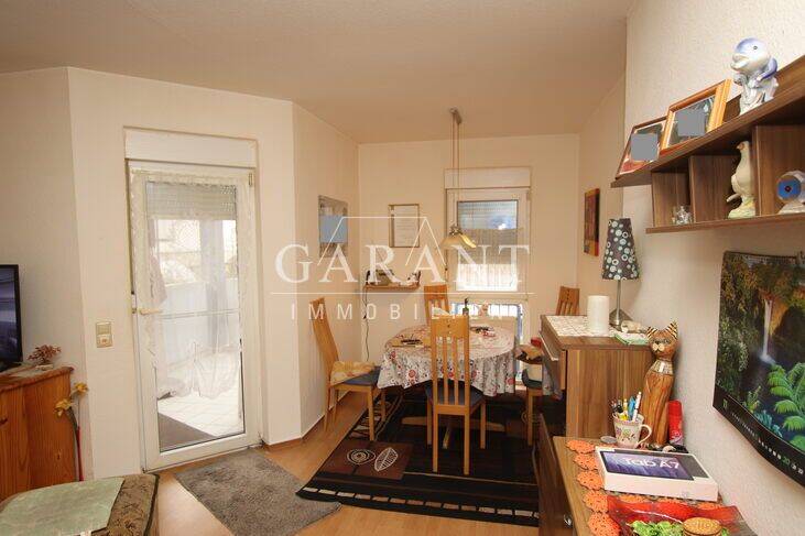 2-Zimmer-Wohnung mit Balkon, im Hochparterre eines Mehrfamilienhauses - aktuell sicher vermietet 2 zimmer