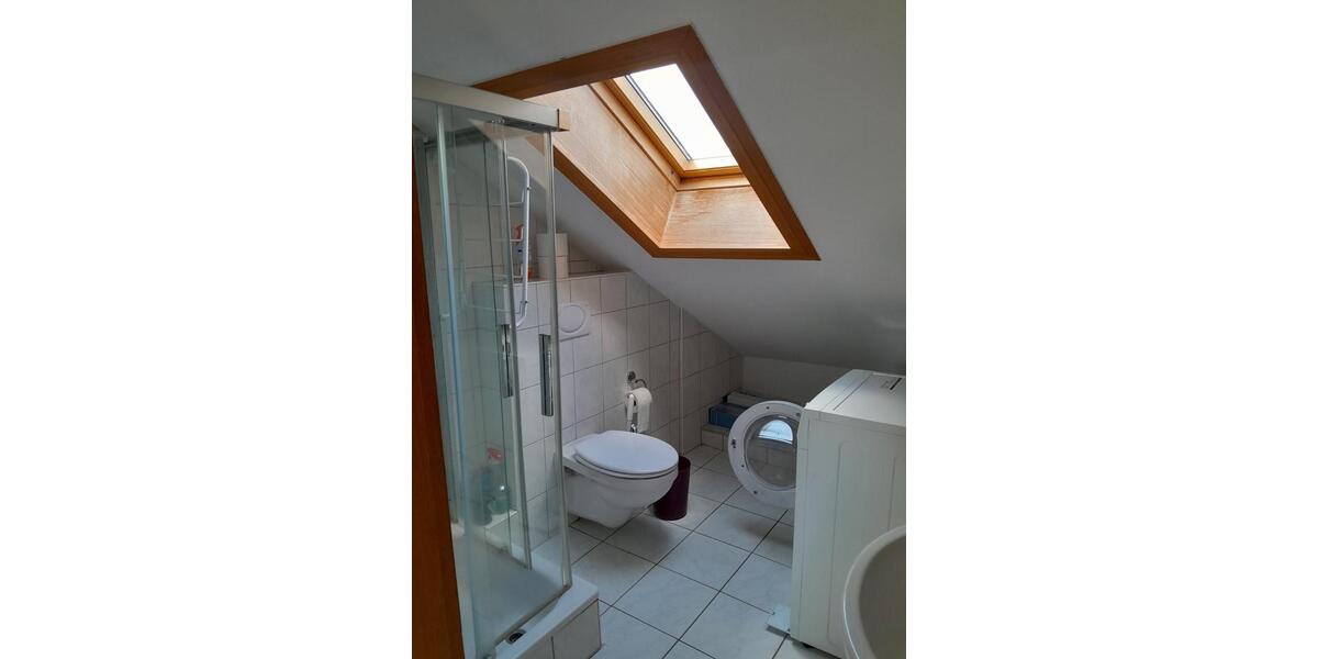 Dachgeschoßwohnung Steinwenden - 2 Zimmer, 65 m&sup2;, 650&euro; | Angebot:26024380