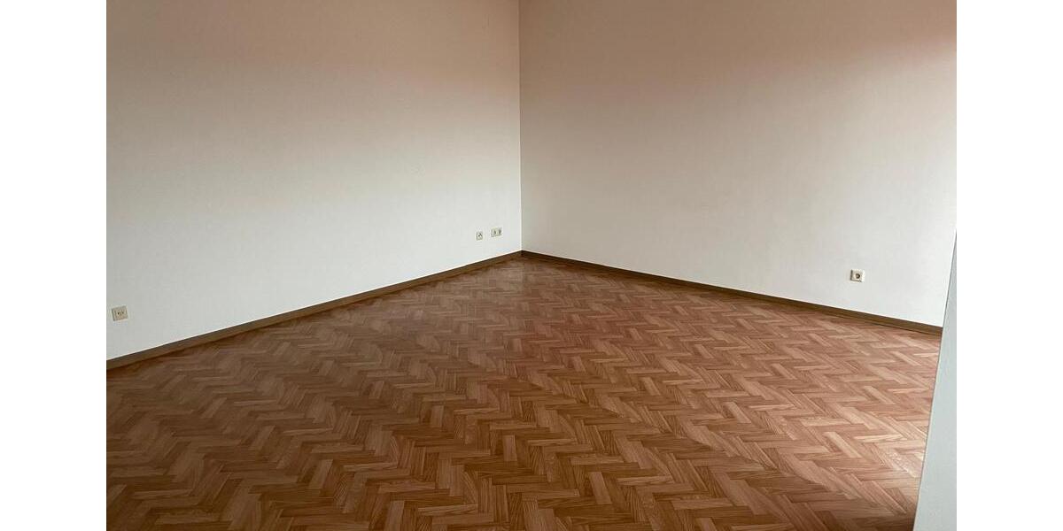 Etagenwohnung Eisenberg (Pfalz) - 2 Zimmer, 64 m&sup2;, 650&euro; | Angebot:26476594