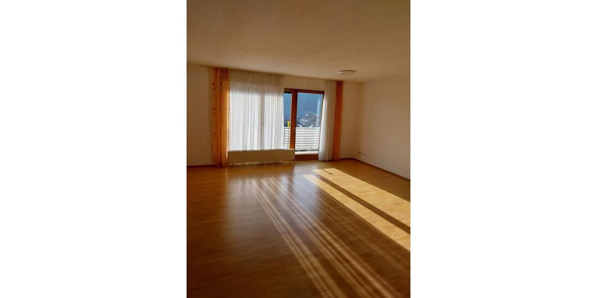 Etagenwohnung Hochspeyer - 2 Zimmer, 72 m&sup2;, 800&euro; | Angebot:26671000