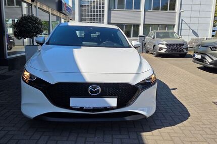 Mazda 3 12.355 km 18.900 &euro; Kaiserslautern 67657