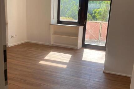 Wohnung Göllheim - 2 Zimmer, 60 m&sup2;, 850&euro; | Angebot:24523256