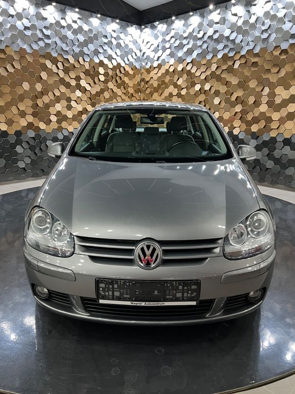 VW Golf 114.000 km 7.400 € Eisenberg 67304