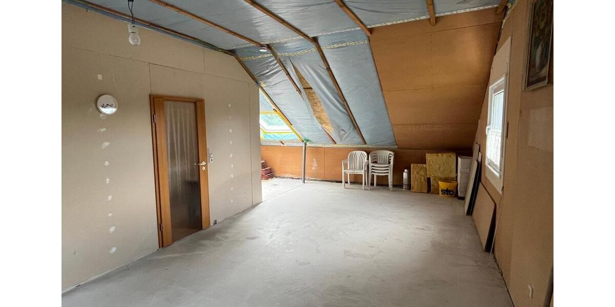 Doppelhaushälfte Pirmasens - 6 Zimmer, 180 m&sup2;, 210.000&euro; | Angebot:26565952