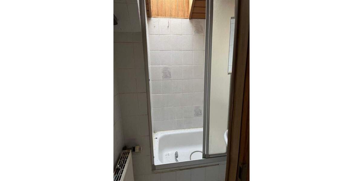Mehrfamilienhaus, Wohnhaus Kaiserslautern Innenstadt - 5 Zimmer, 120 m&sup2;, 125.000&euro; | Angebot:25666143