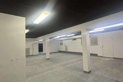 Halle in Kaiserslautern 800 € 150 m² zimmer