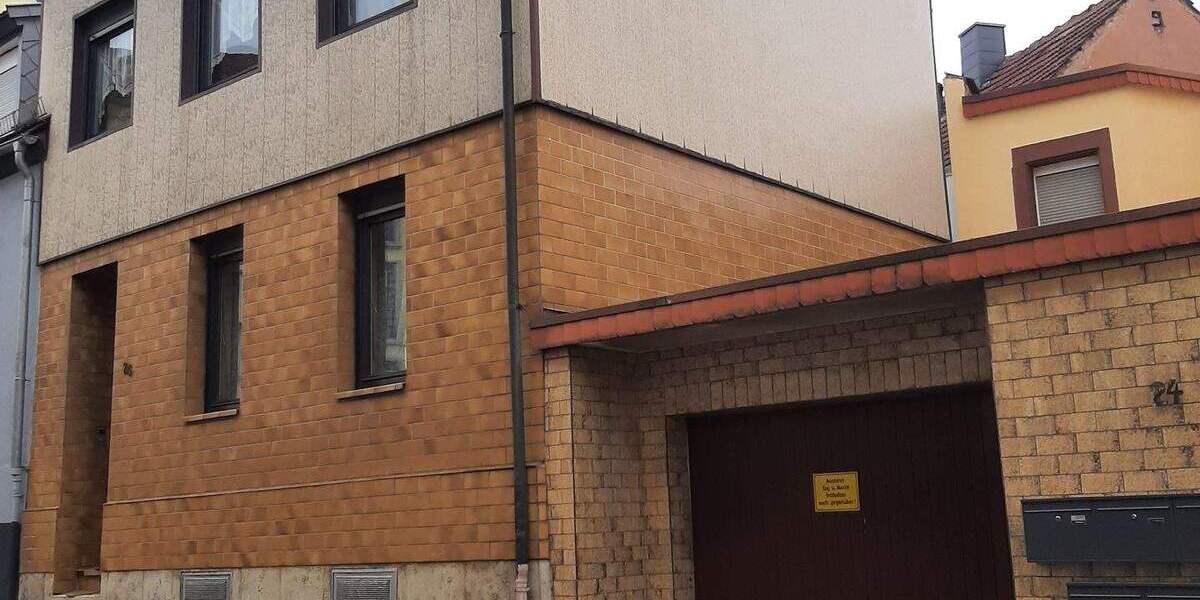 Reihenhaus Pirmasens Innenstadt - 5 Zimmer, 112 m&sup2;, 79.000&euro; | Angebot:25727247