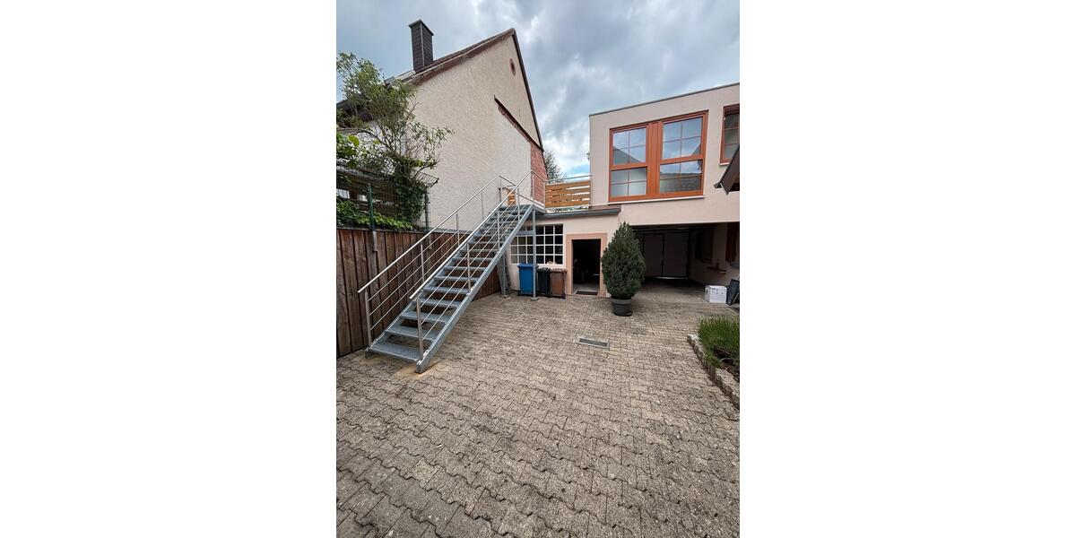 Einfamilienhaus Enkenbach-Alsenborn Alsenborn - 9 Zimmer, 232 m&sup2;, 389.000&euro; | Angebot:26624157